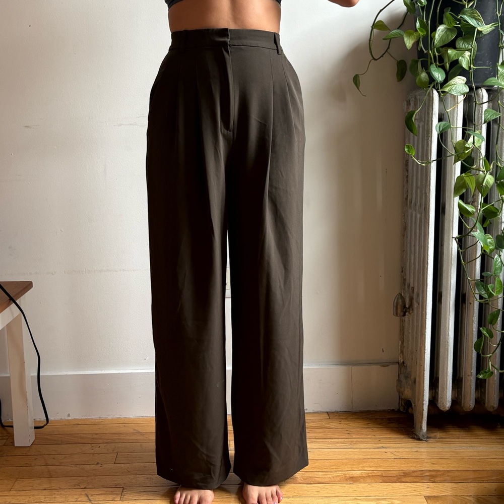 Elegant Green Women's Pants